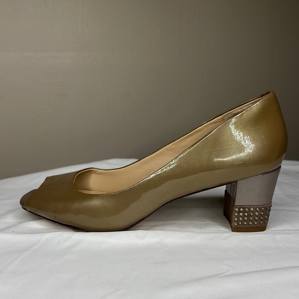 ANTONIO MELANI Tan Block Heel Pumps with Rhinestone Embellishments